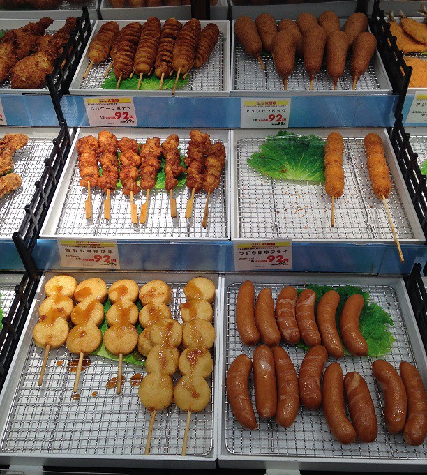 イオン帯広店火曜市!モスバーガーと柿の種!?