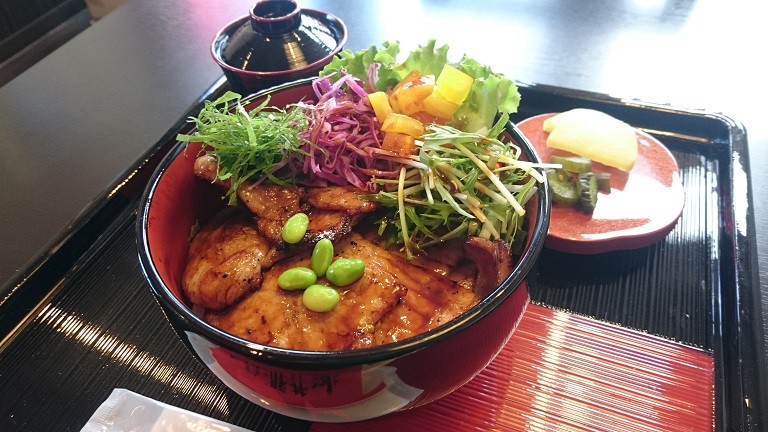 ☆満腹チケット協力店【豚飼い屋 十勝の豚丼】☆
