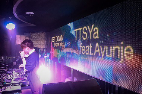 TTSYa/GET DOWN feat Ayunje
